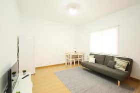 Apartamento en alquiler por 950 € al mes en Madrid, Calle Núñez Morgado