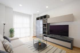 Квартира за оренду для 1 300 EUR на місяць у Madrid, Calle de Águeda Díez