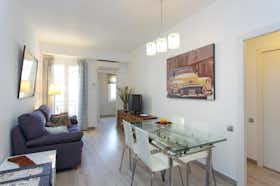 Apartment for rent for €1,595 per month in Barcelona, Carrer de la Independència