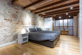 Apartment for rent for €1,195 per month in Barcelona, Carrer del Rosselló