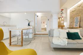 Apartment for rent for €2,995 per month in Barcelona, Gran Via de les Corts Catalanes