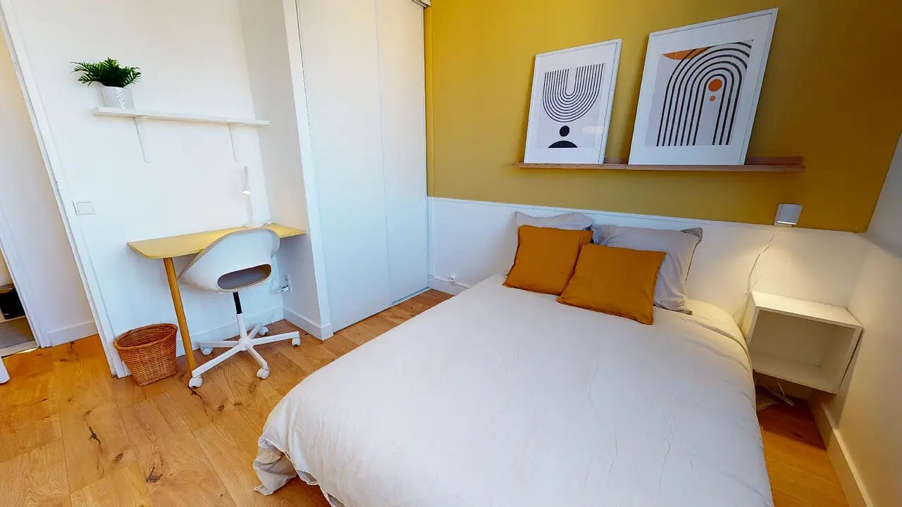 Rue Édouard Branly, Bron preview