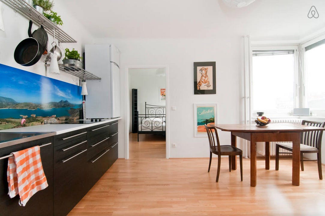 Belvederegasse, Vienna preview