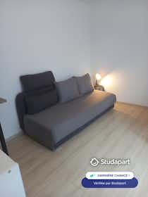 Wohnung zu mieten für 395 € pro Monat in Mulhouse, Rue de Sochaux
