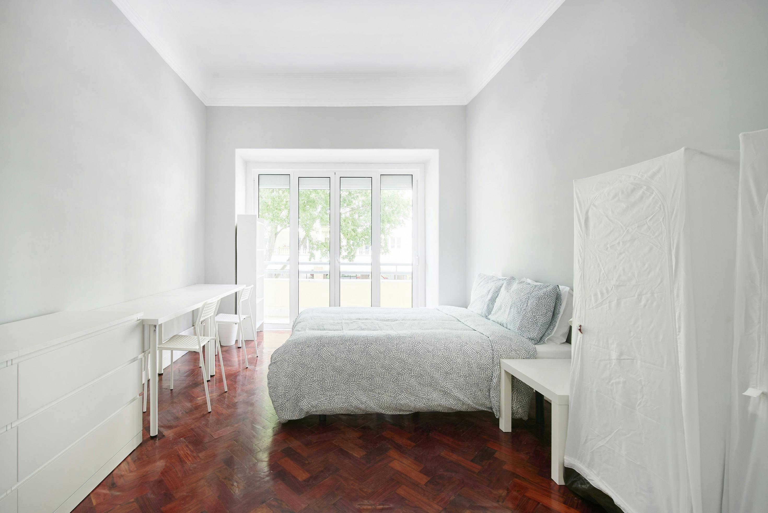 Avenida Elias Garcia, Lisbon preview