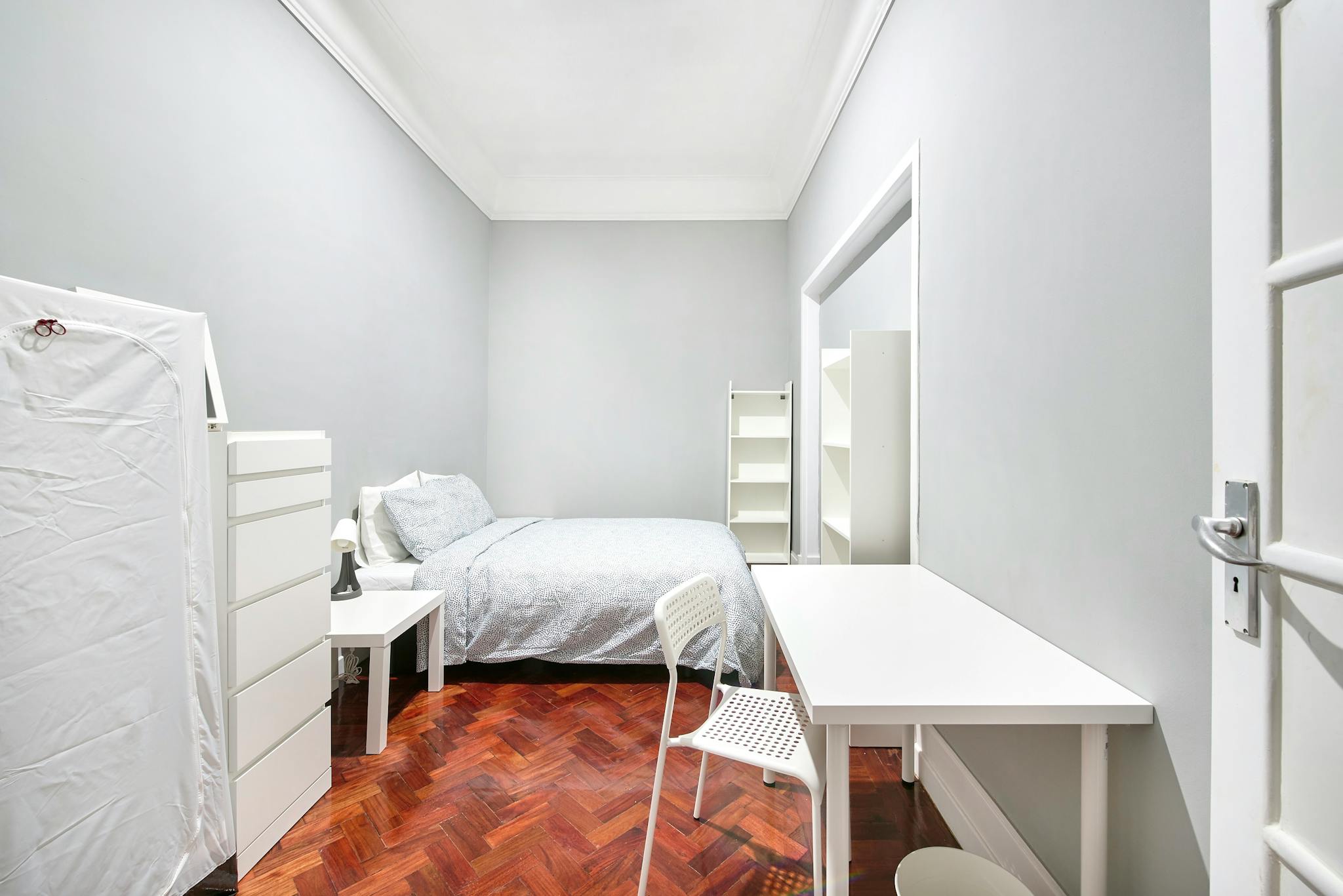 Avenida Elias Garcia, Lisbon preview