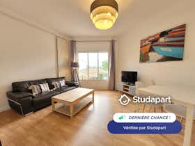 Apartament de închiriat pentru 790 EUR pe lună în Perpignan, Avenue de l'Ancien Champ-de-Mars