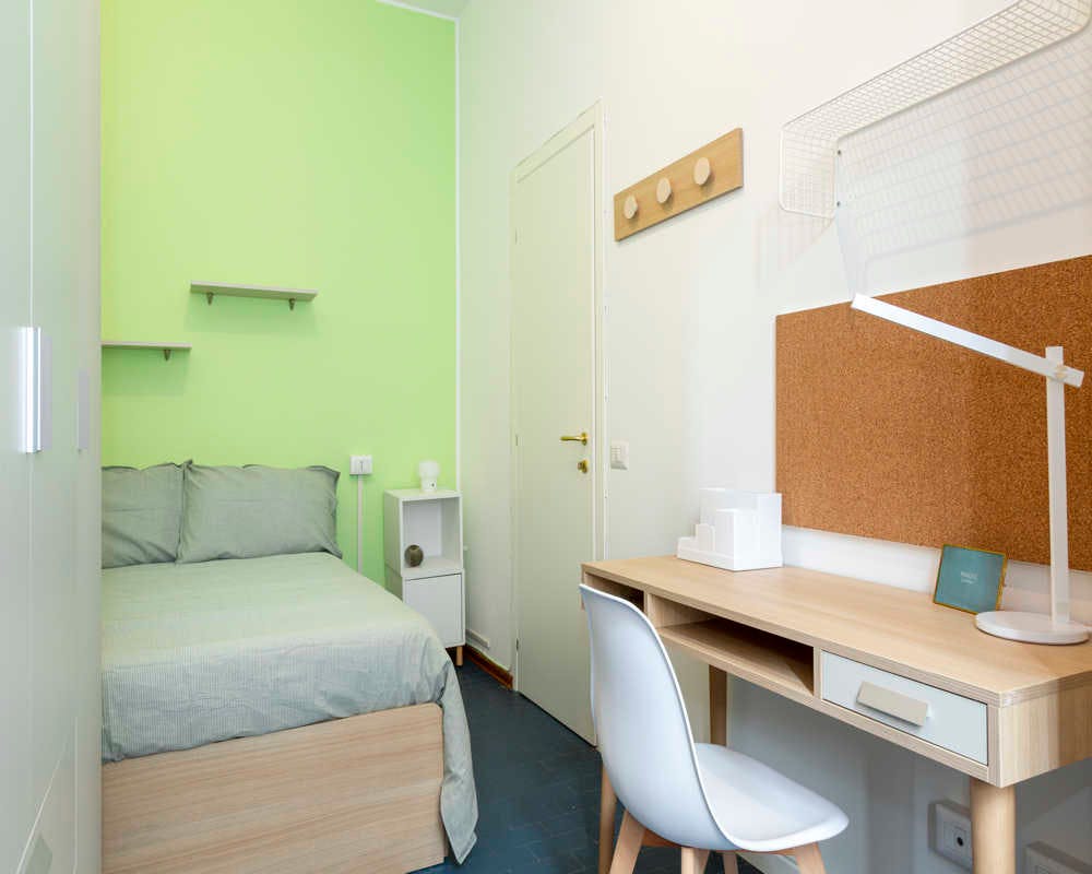 Via Santa Sofia, Milan preview