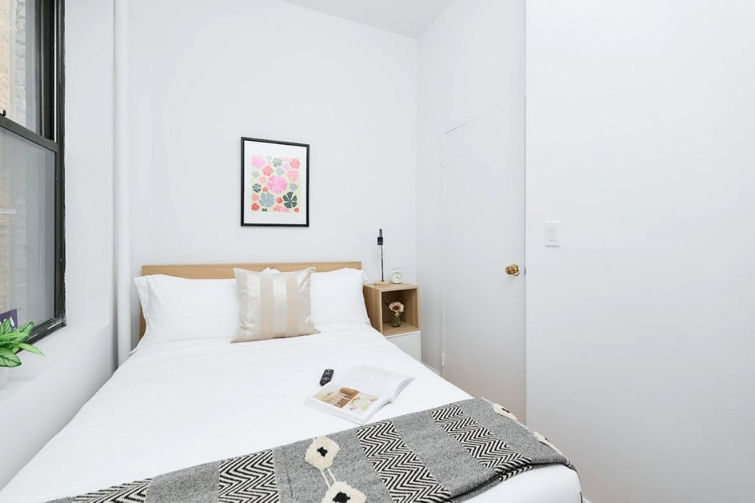 W 42nd St, New York City, NY preview