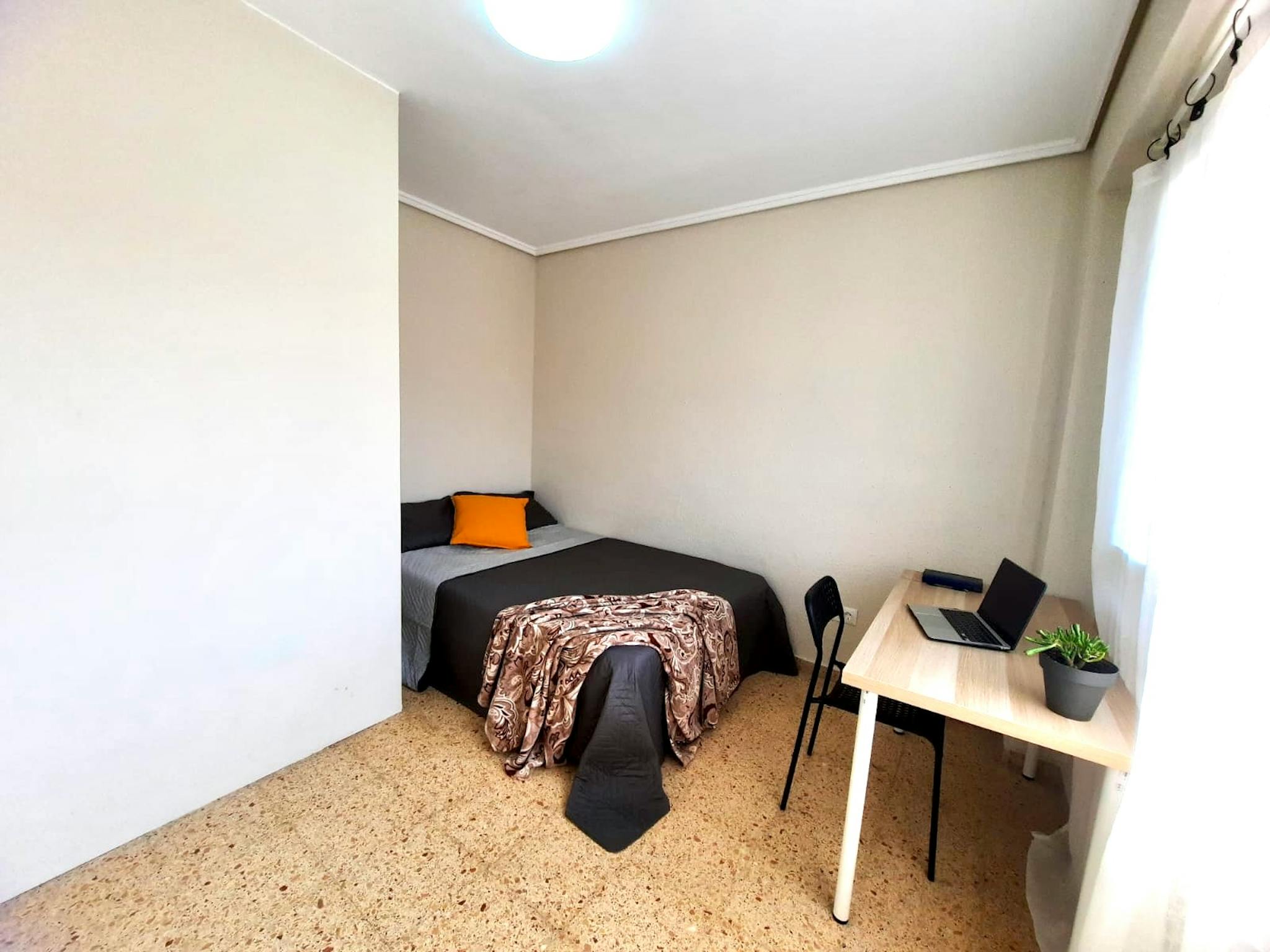 Carrer Mestre Marçal, Valencia preview