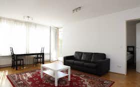 Apartamento en alquiler por 1600 € al mes en Berlin, Heinrich-Heine-Straße
