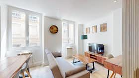 Apartament de închiriat pentru 580 EUR pe lună în Saint-Étienne, Rue Robert