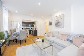 Mieszkanie do wynajęcia za 2999 GBP miesięcznie w mieście Croydon, High Street