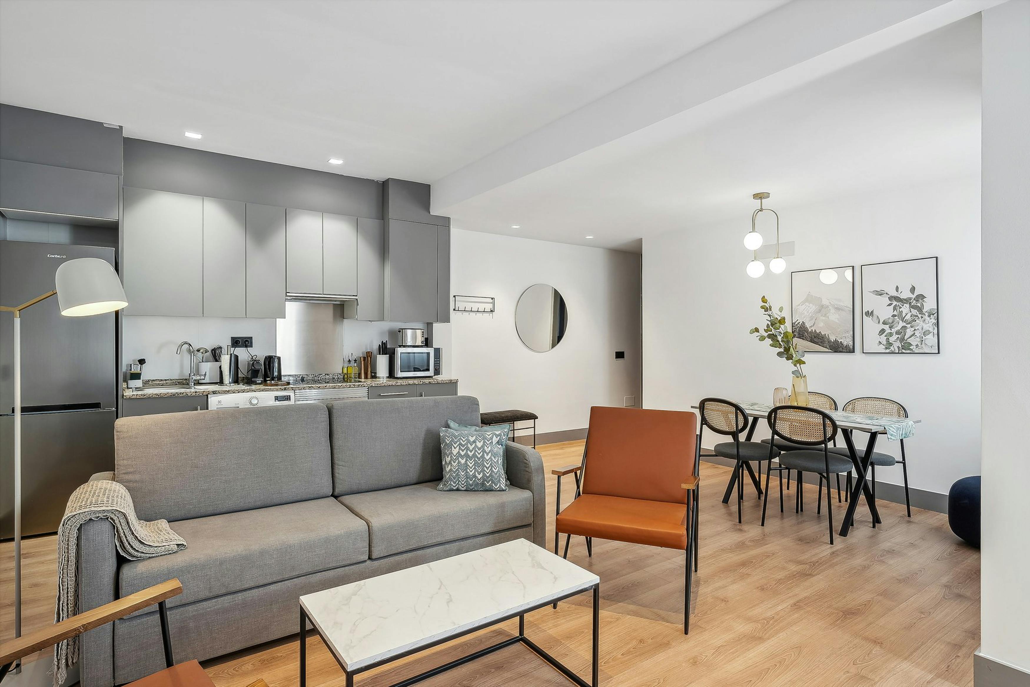 Apartment for rent for €1 per month in Madrid, Calle de Santa Ana