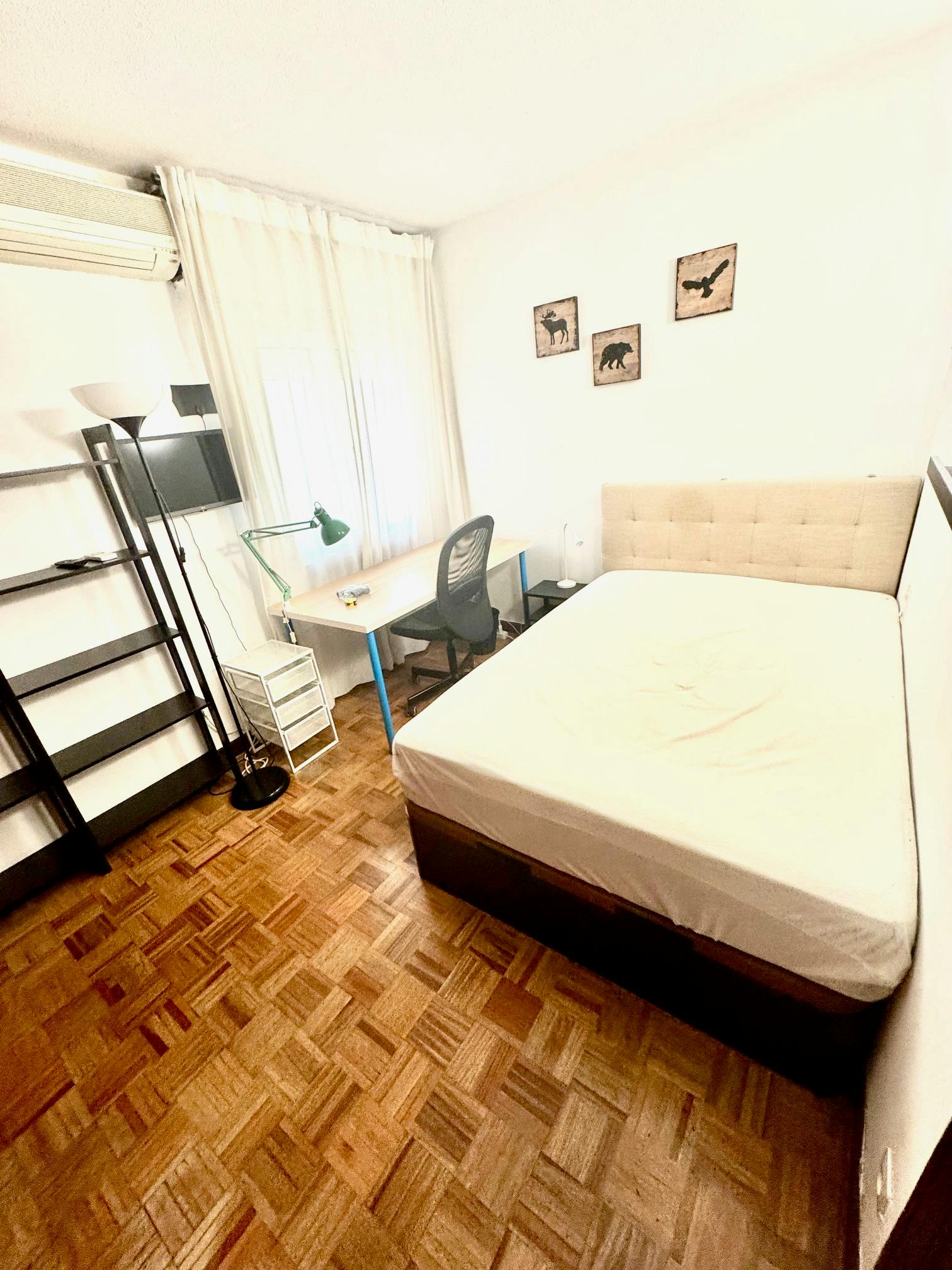 Calle de Juan Bravo, Madrid preview