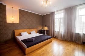 Wohnung zu mieten für 1.115 € pro Monat in Riga, Dzirnavu iela