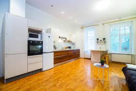 Apartment for rent for €1,175 per month in Riga, Baznīcas iela