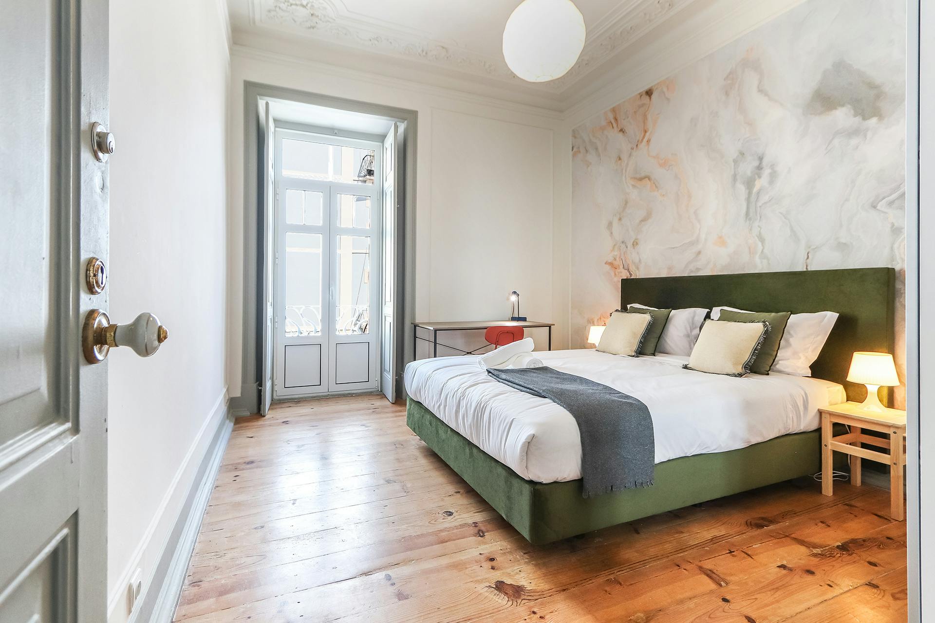 Rua Tenente Ferreira Durão, Lisbon preview