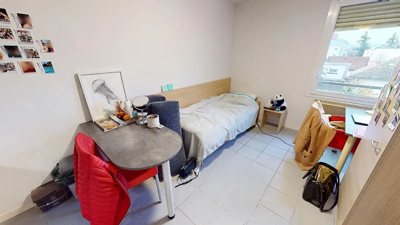 Студия сдается в аренду за 427 € в месяц в Grenoble, Avenue Jules Vallès