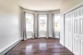 Отдельная комната сдается в аренду за $1,322 в месяц в Boston, Glenway St