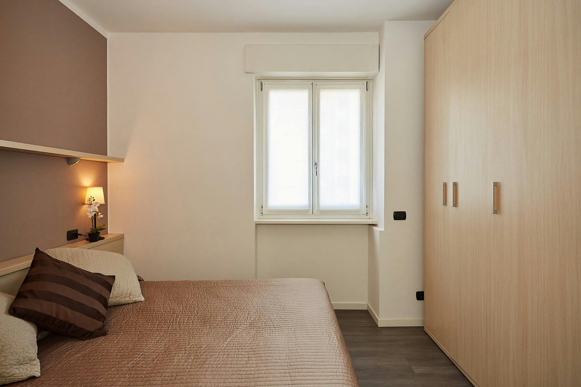 Via Piero Capponi, Milan