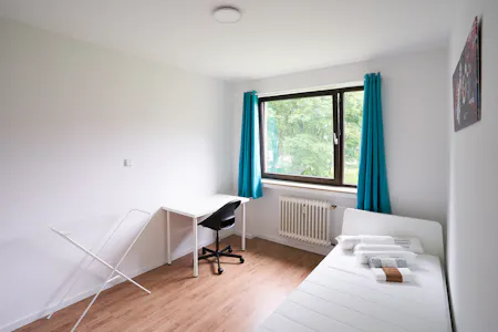 Private room for rent on Kölner Landstraße, Düsseldorf, Düsseldorf