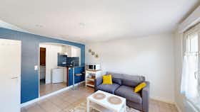 公寓 正在以 €550 的月租出租，其位于 Angoulême, Rue de Basseau