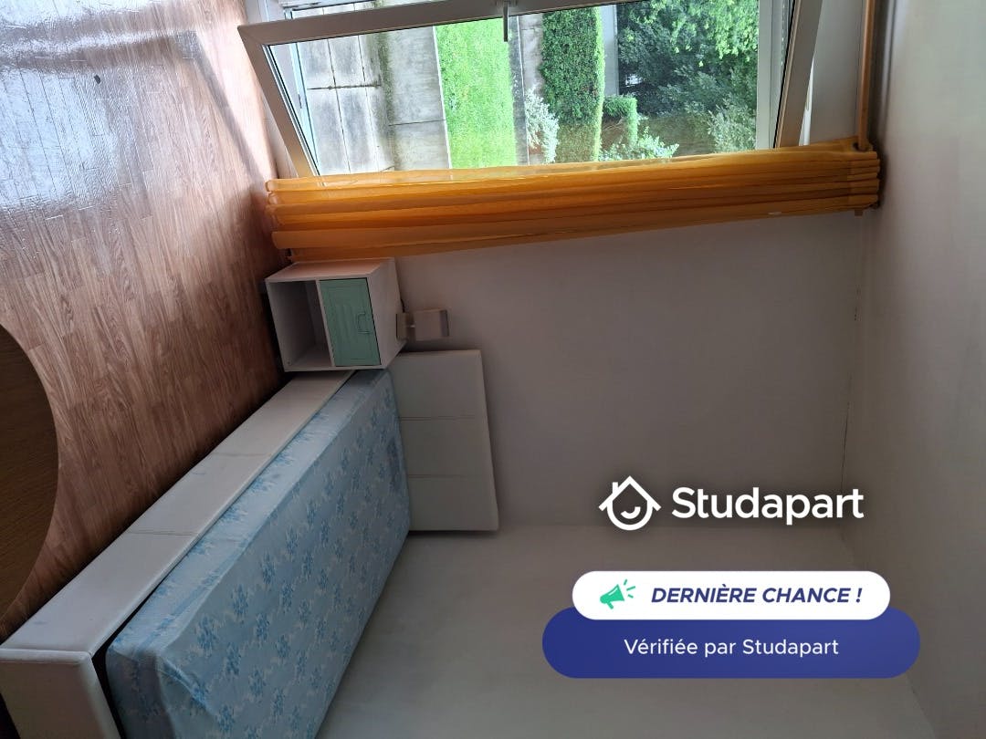 Mieszkanie do wynajęcia za 590 € miesięcznie w mieście Reims, Rue du Général Sarrail