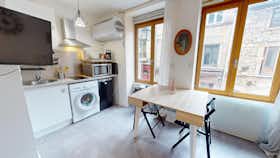Monolocale in affitto a 500 € al mese a Saint-Étienne, Rue des Martyrs de Vingre