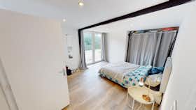 私人房间 正在以 €417 的月租出租，其位于 Angoulême, Rue de Bordeaux