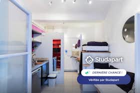 Apartment for rent for €480 per month in Aix-en-Provence, Rue Mérindol