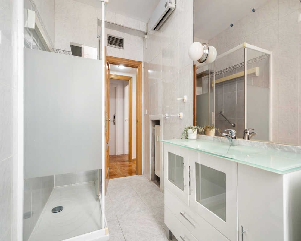 Apartment Madrid, 1 bed, 8m² — photo 57