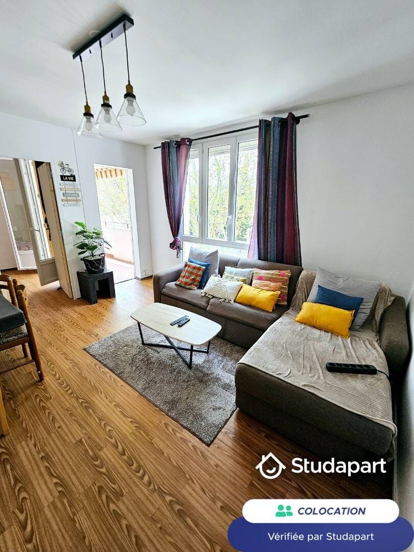 Cameră privată de închiriat pentru 365 EUR pe lună în Perpignan, Avenue Paul Alduy
