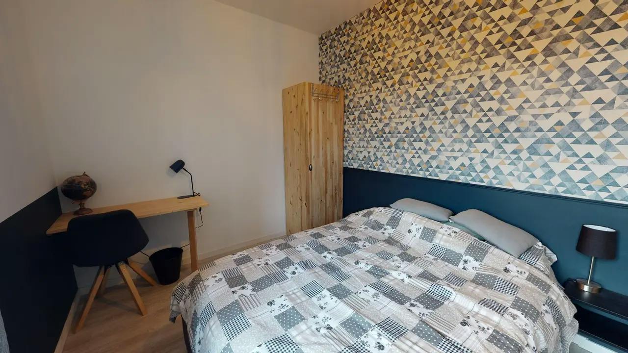 Private room in Rue Ghesquières, Lille (1523119) room image 2