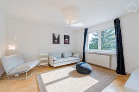 Apartment for rent for €1,300 per month in Berlin, Blumenthalstraße