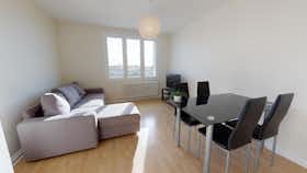 Wohnung zu mieten für 1.100 € pro Monat in Villeurbanne, Rue de la Filature