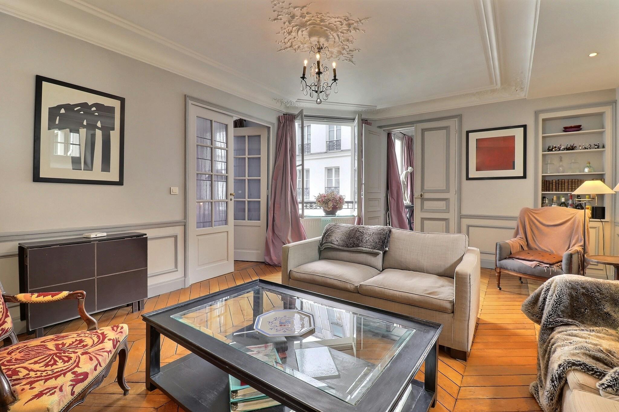 Appartement – Paris, 8th Arrondissement - Plus