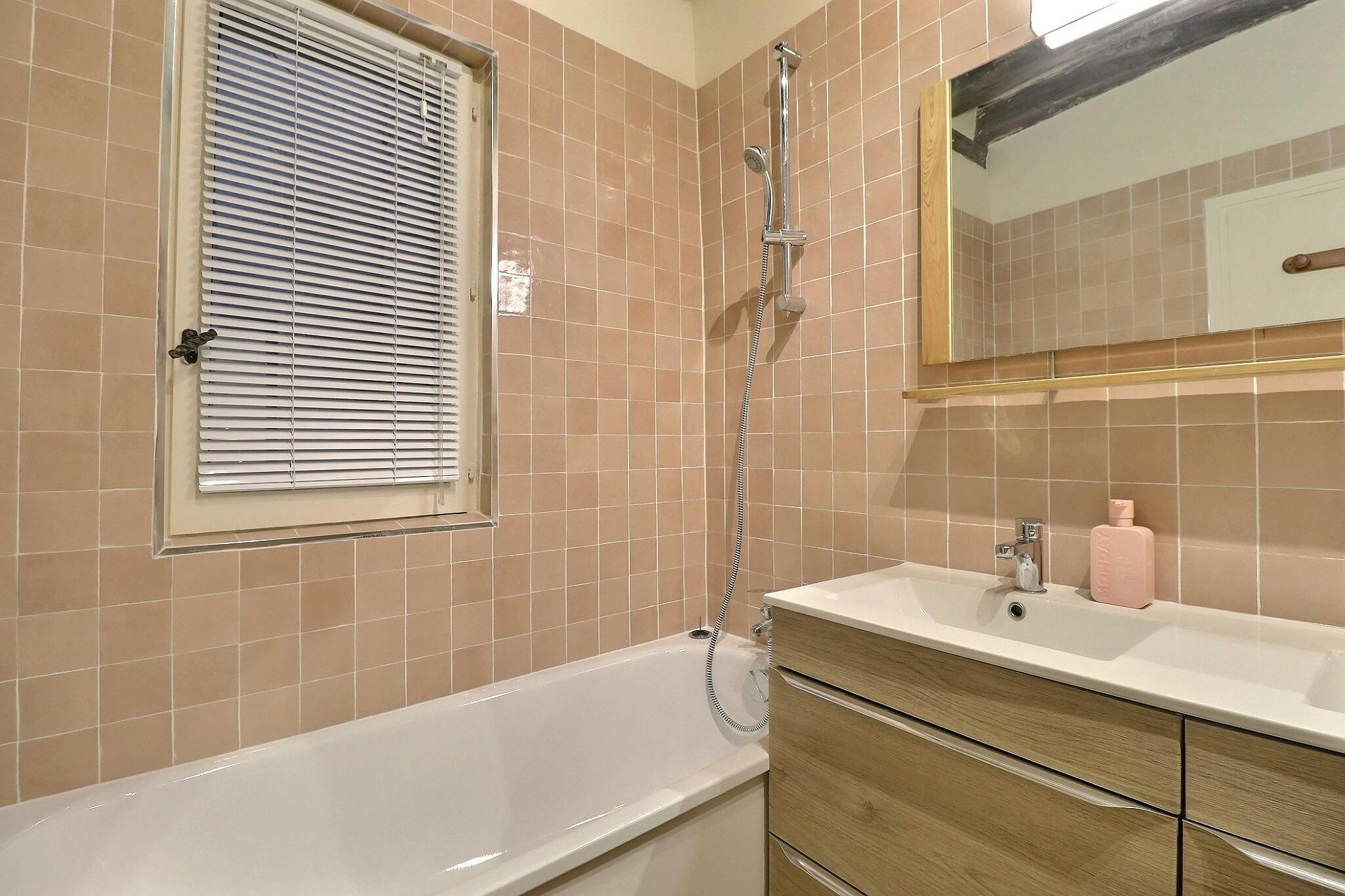 Apartment Paris, 1 bed, 46m² — photo 53