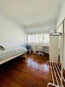 Private room for rent for €540 per month in Lisbon, Rua Actor Isidoro