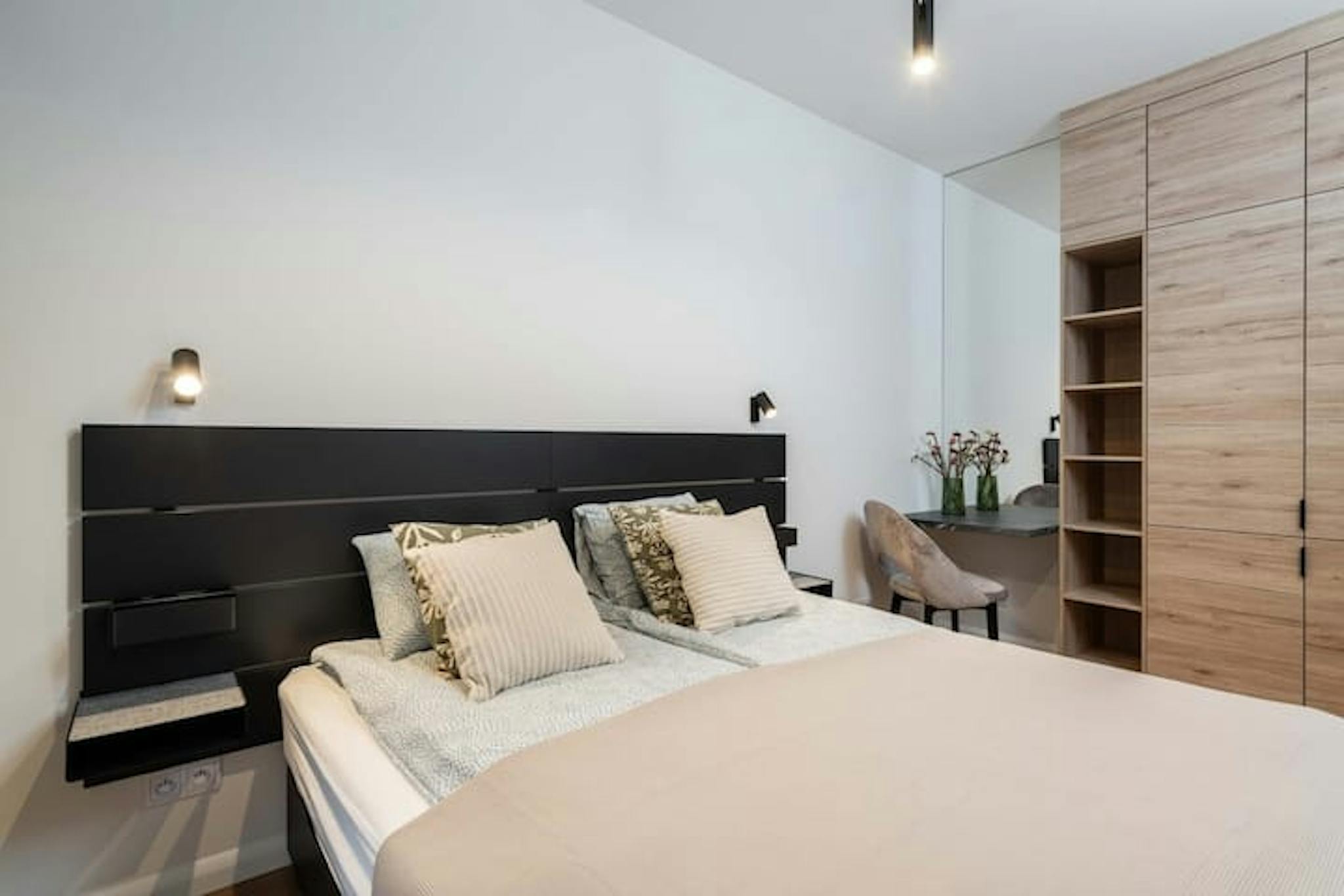 ulica Domaniewska, Warsaw preview