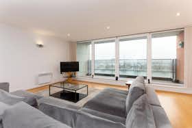 Apartment for rent for €1,232 per month in London, Western Gateway