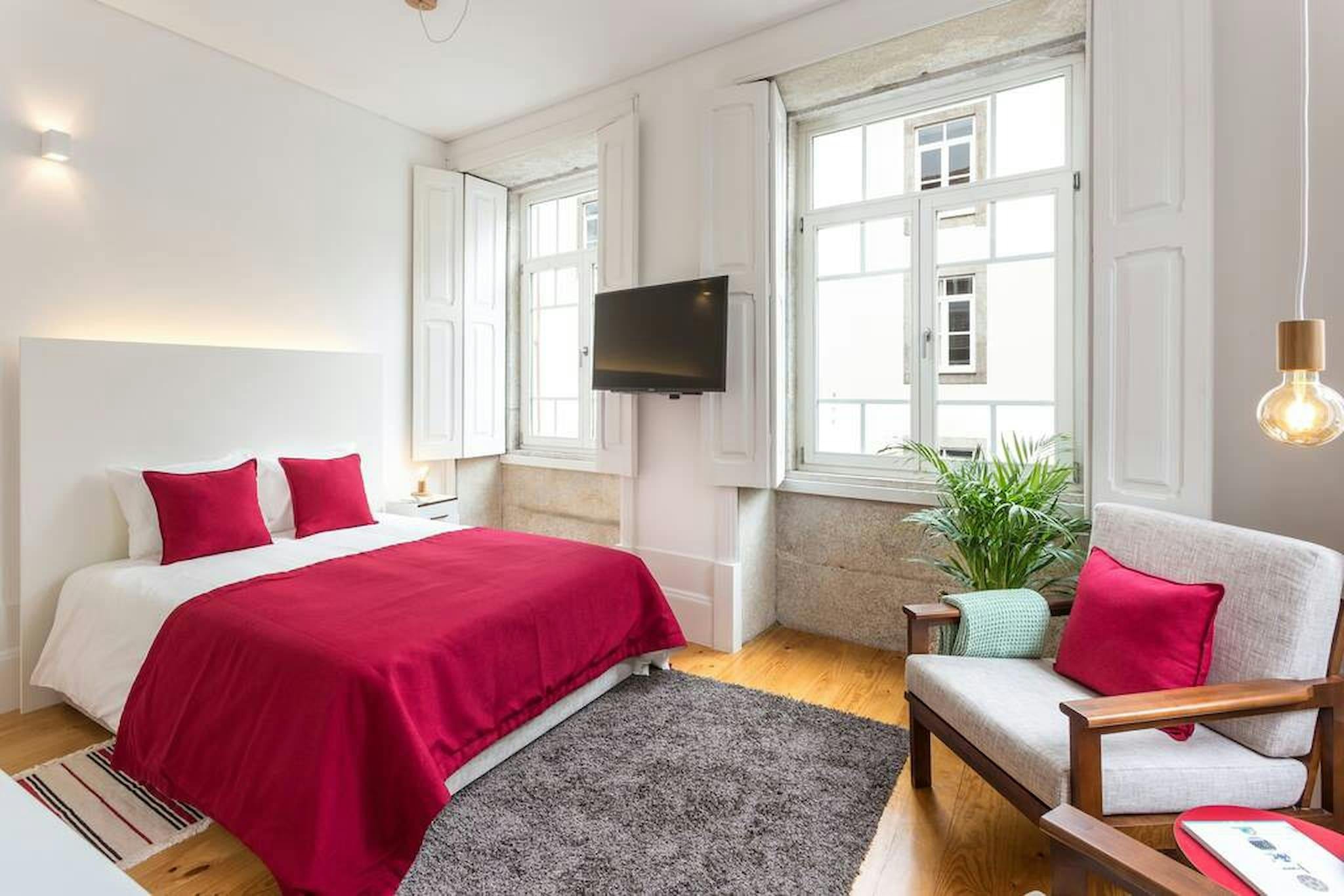 Estudio  en alquiler por 9999 € al mes en Porto, Rua da Alegria