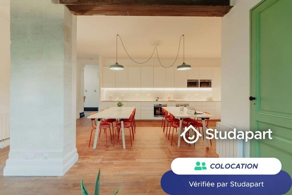 Private room for rent on Rue de Catros, Bordeaux - Vue 3