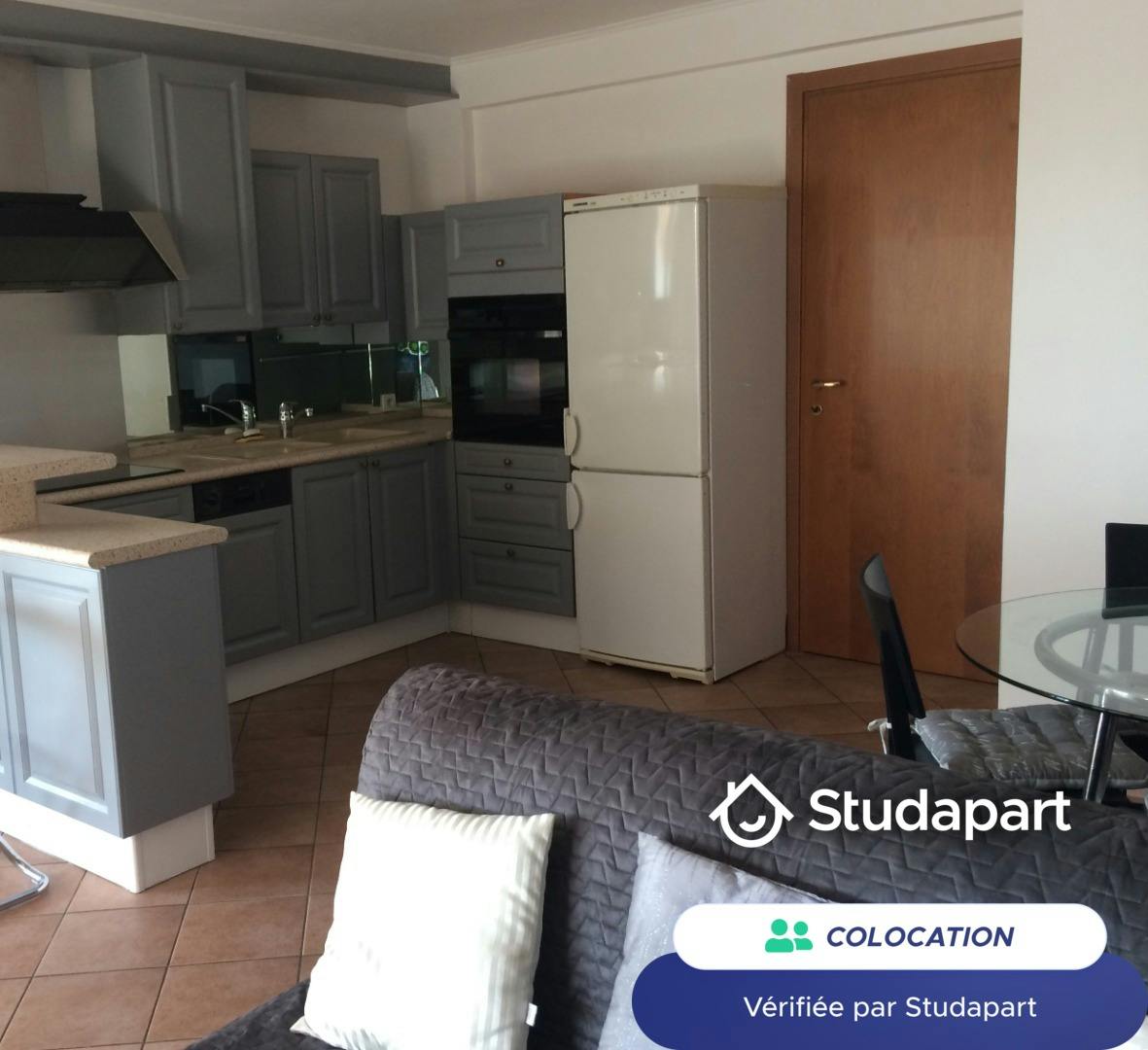 Private room for rent on Boulevard du Président Wilson, Antibes – pohled 5
