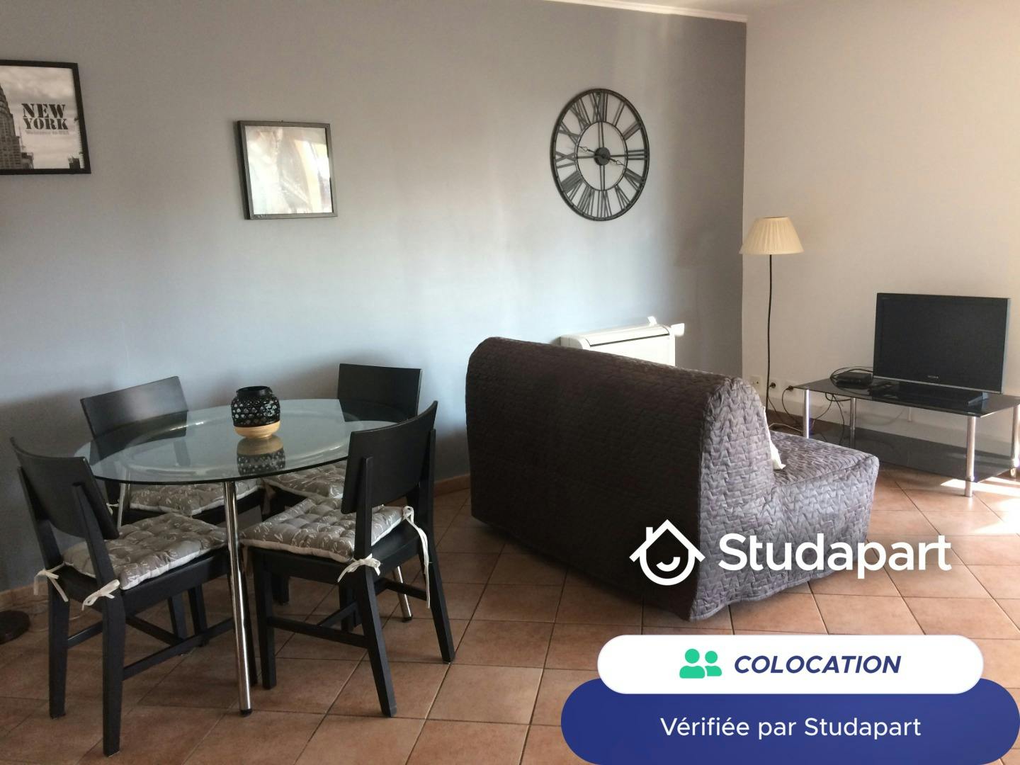 Private room for rent on Boulevard du Président Wilson, Antibes – pohled 4