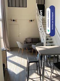 Appartement à louer pour 985 €/mois à La Rochelle, Rue Verdière