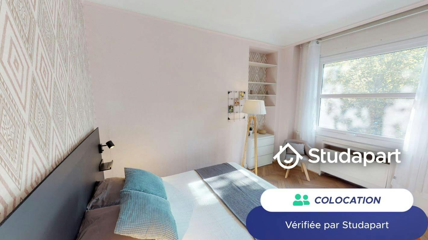 Private room for rent on Place du Maréchal Leclerc, Lille - Vue 4