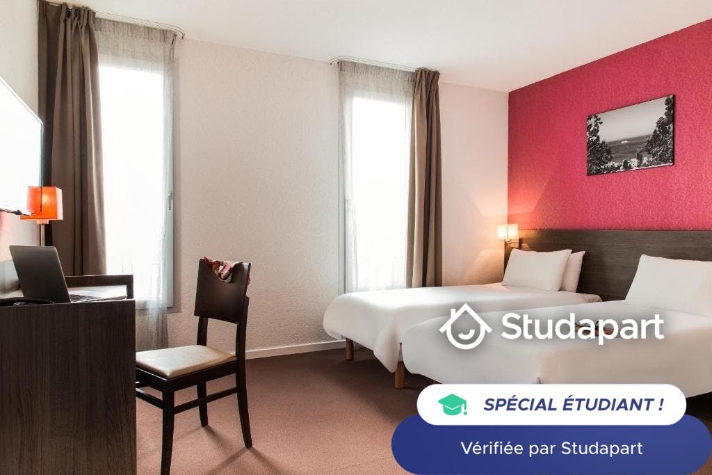 Private room for rent on Rue Honnorat, Marseille - More