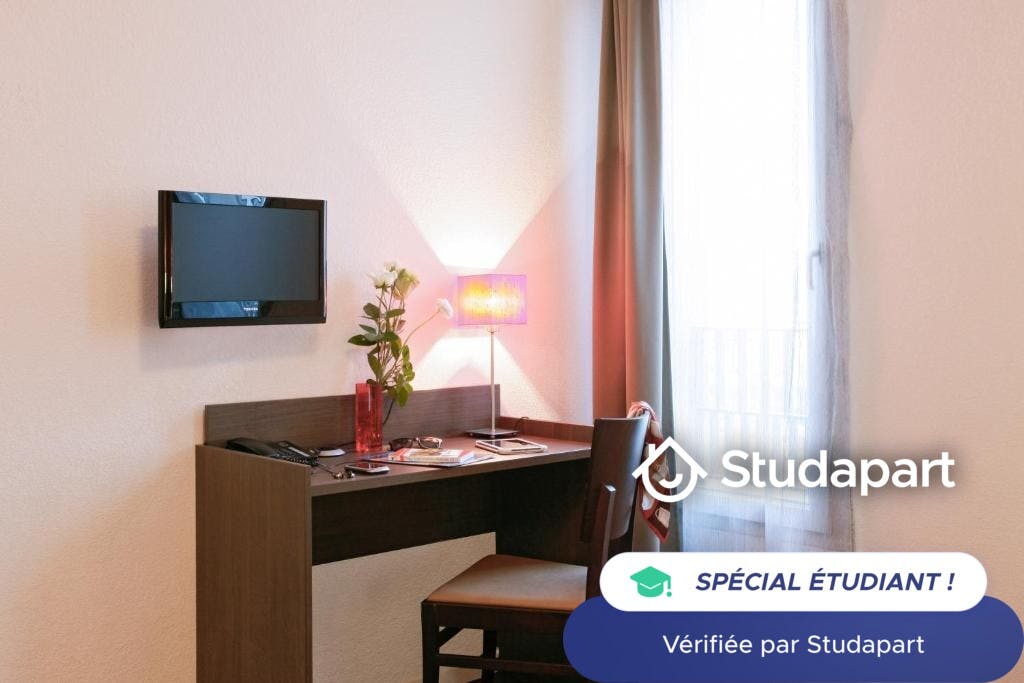 Private room for rent on Rue Honnorat, Marseille - View 4