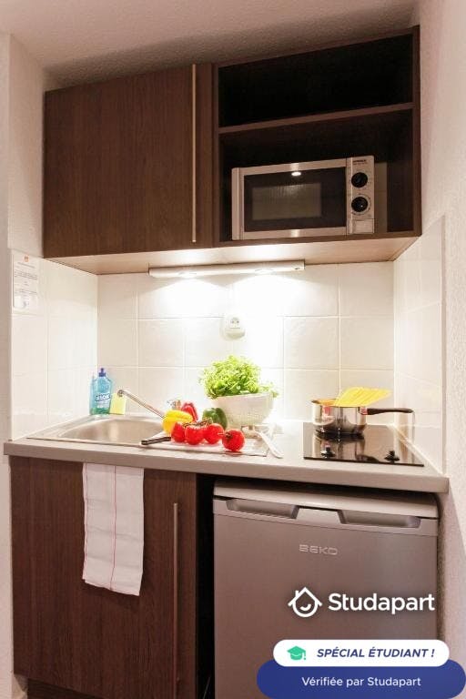 Private room for rent on Rue Honnorat, Marseille - View 5